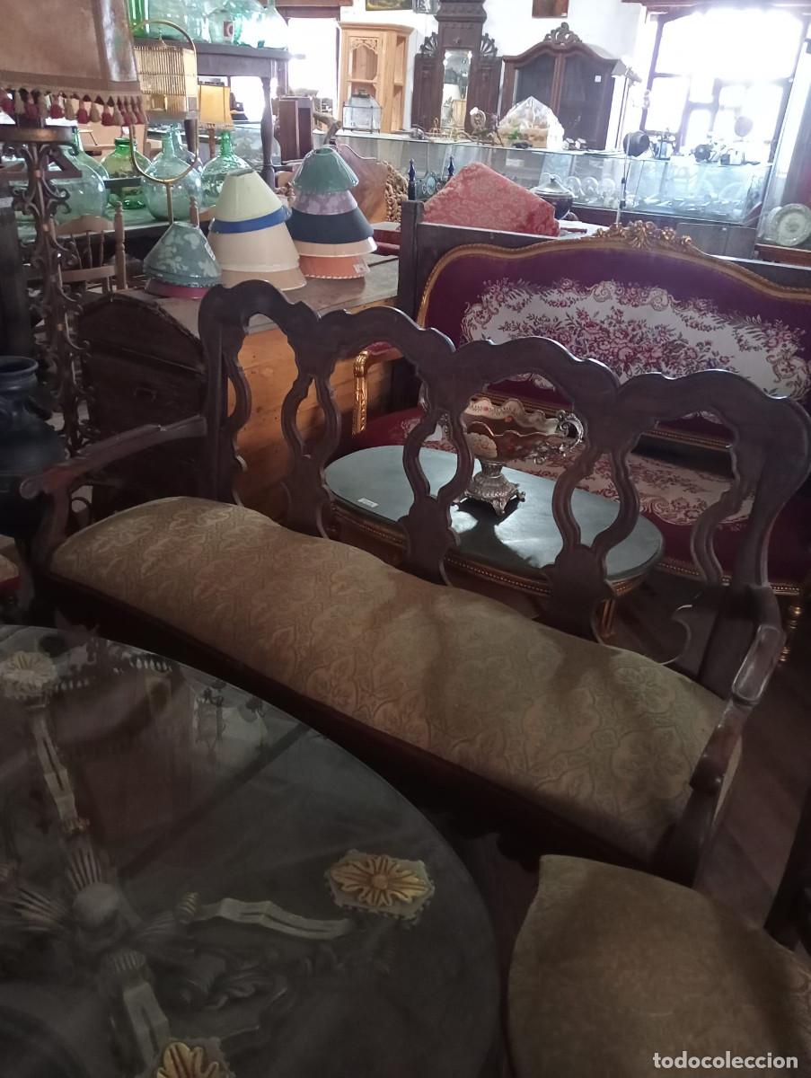 Antig&uuml;edades: Sofa y 6 sillas, antiguo. Nogal. - Foto 4