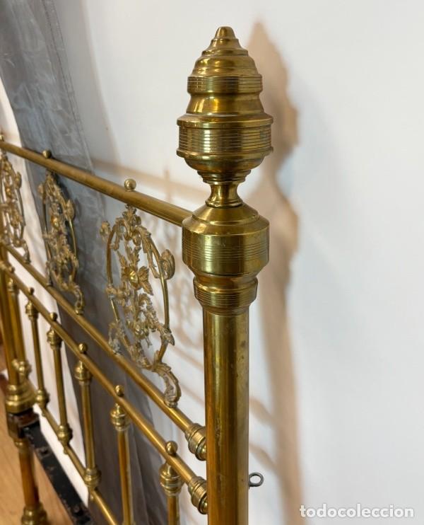Antig&uuml;edades: Pareja de Cabeceros de Bronce - Foto 7