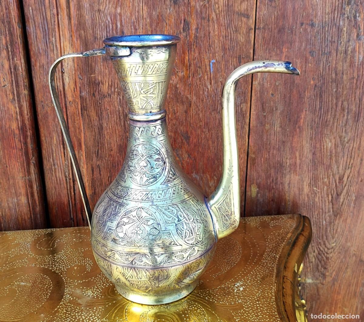 Antig&uuml;edades: Tetera oriental en laton grabado y bronce - Foto 2