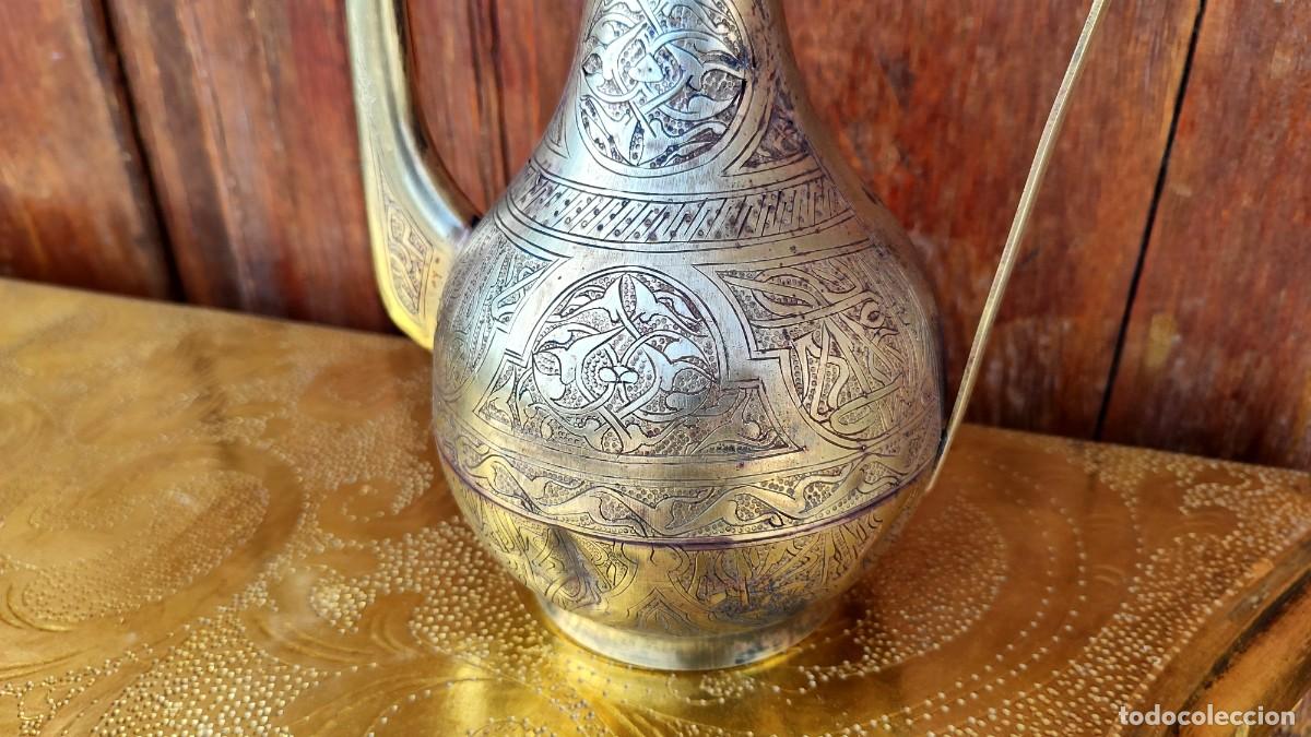 Antig&uuml;edades: Tetera oriental en laton grabado y bronce - Foto 5