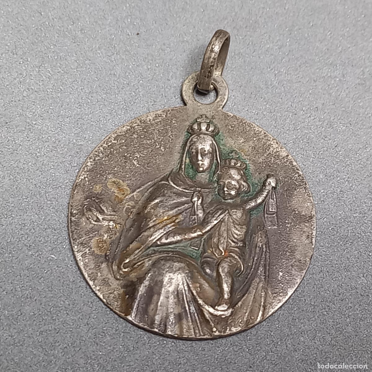 Antig&uuml;edades: Antigua medalla de la Virgen del Carmen