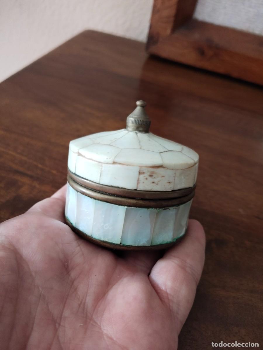 Antig&uuml;edades: 3 cajas tipo n&aacute;car. Ver. - Foto 14