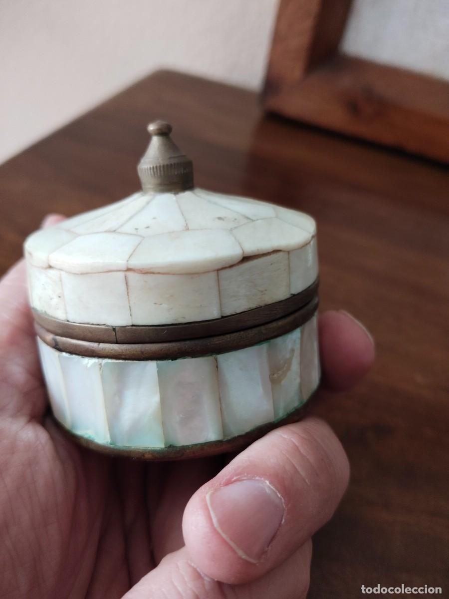 Antig&uuml;edades: 3 cajas tipo n&aacute;car. Ver. - Foto 17