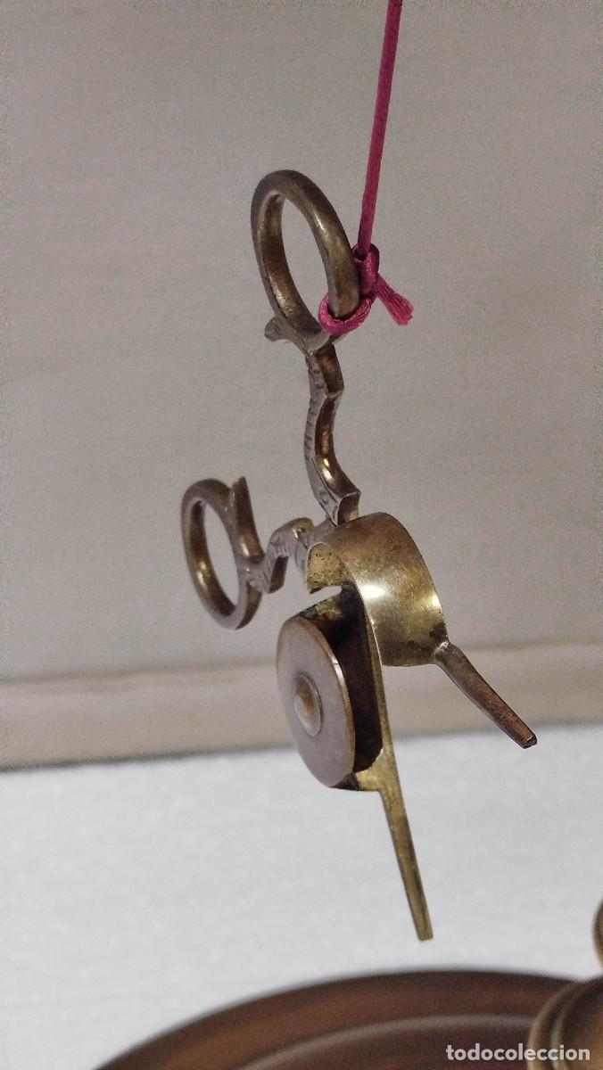 Antig&uuml;edades: LAMPARA DE PIE CON VELON ESTILO ANDALUSI - Foto 13