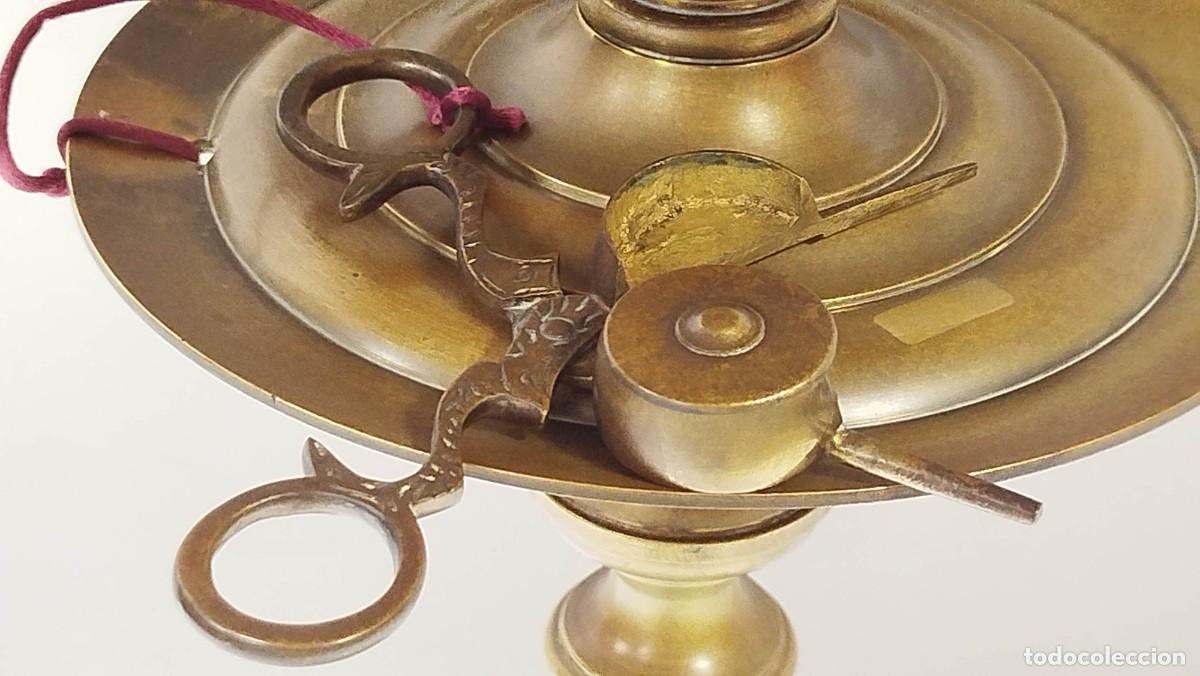 Antig&uuml;edades: LAMPARA DE PIE CON VELON ESTILO ANDALUSI - Foto 14