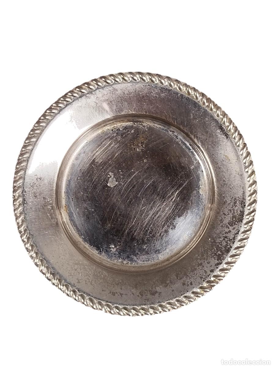 Antig&uuml;edades: PLATITO DE METAL PLATEADO - Foto 1