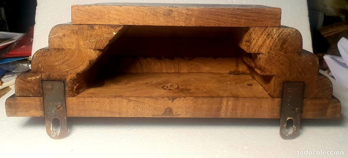 Antig&uuml;edades: PEANA DE MADERA PARA FIGURAS RELIGIOSAS - Foto 2