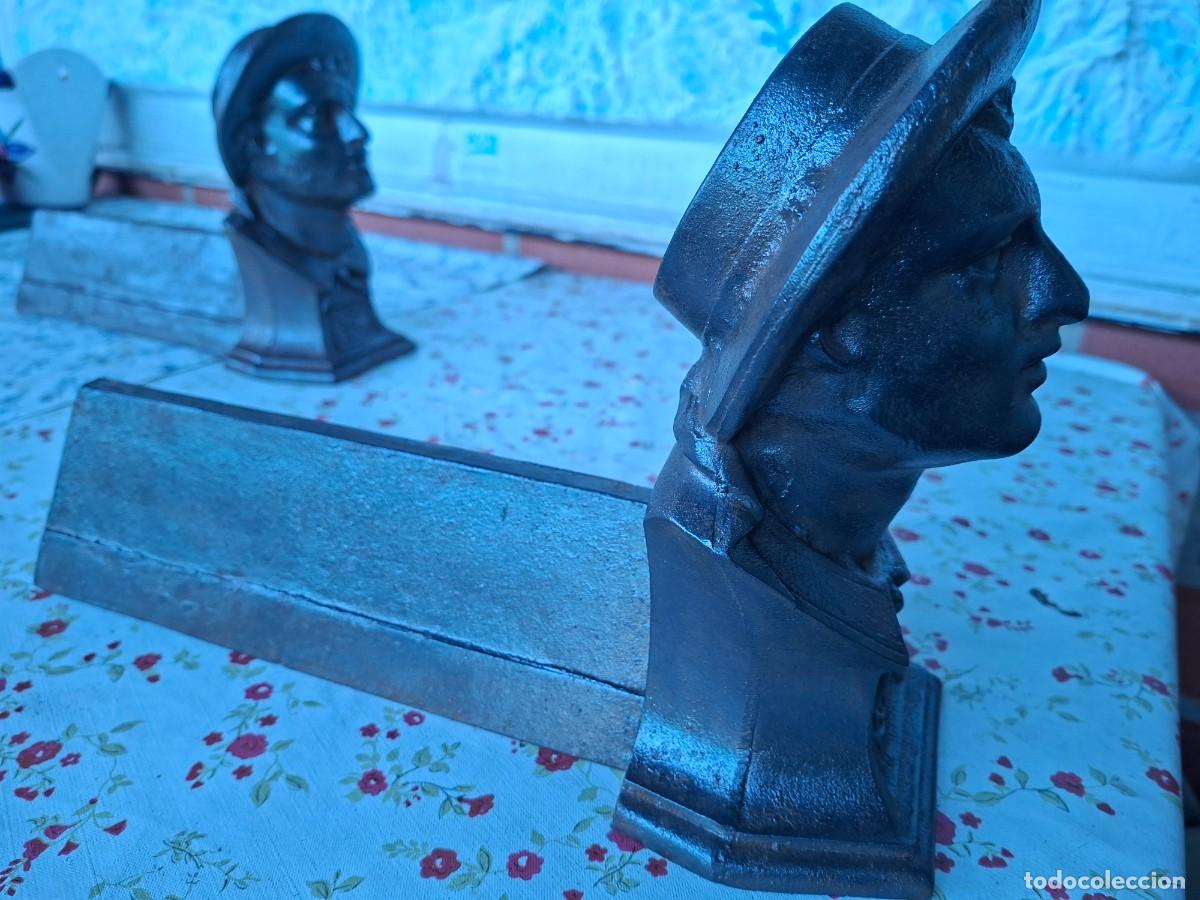 Antig&uuml;edades: MORILLOS EN ACERO FUNDIDO - Foto 1