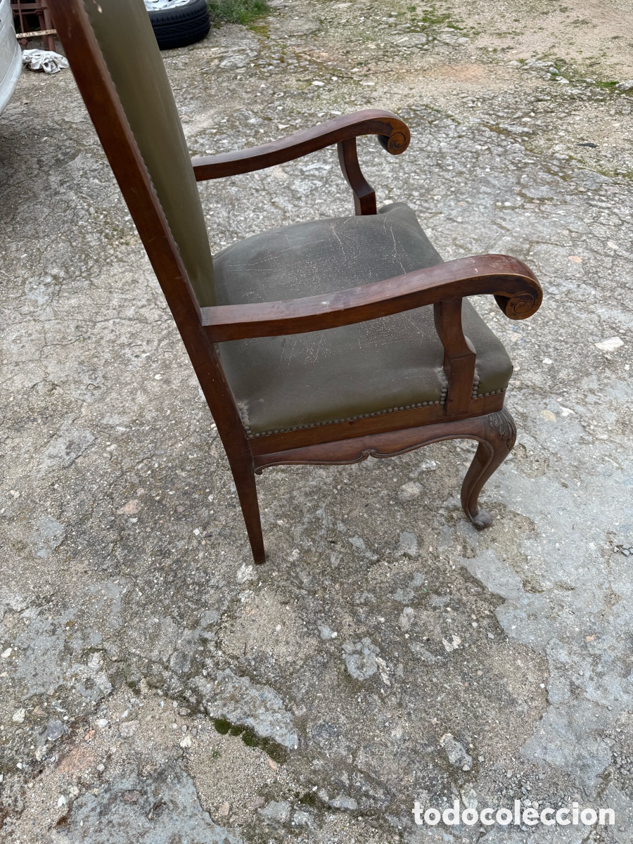 Antig&uuml;edades: Sill&oacute;n en madera y s&iacute;mil de cuero - Foto 4