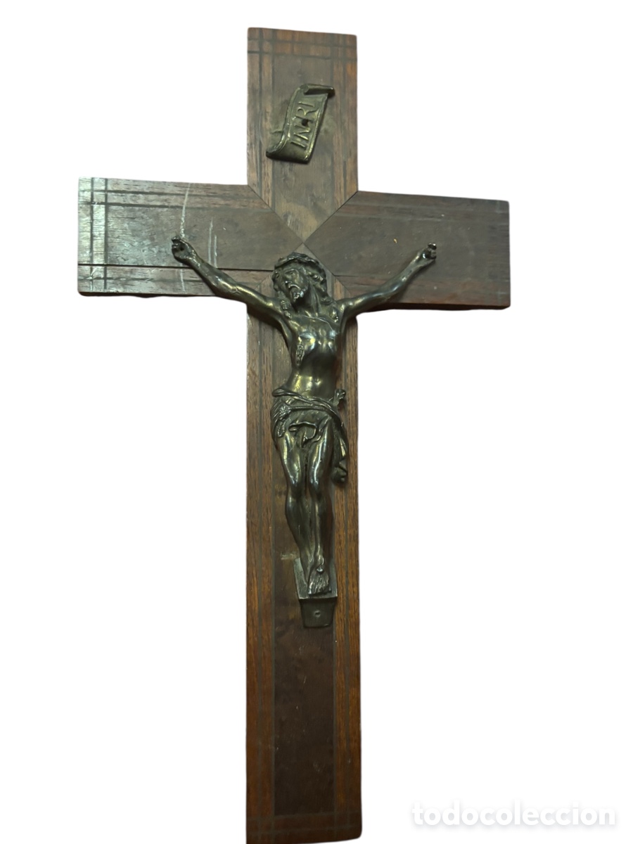 Antig&uuml;edades: Crucifijo antiguo . Bronce y madera - Foto 2