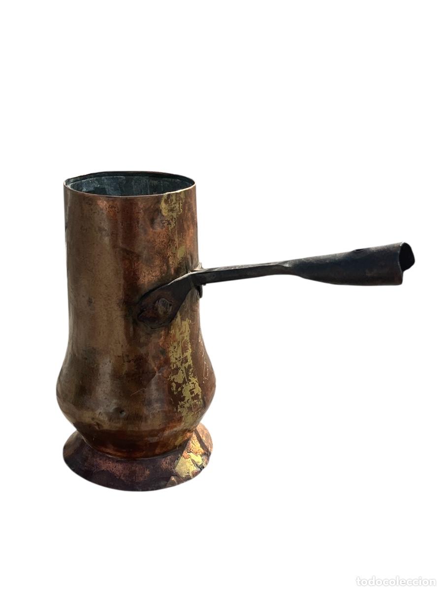 Antig&uuml;edades: CHOCOLATERA DE COBRE DEL SIGLO XVIII - Foto 1