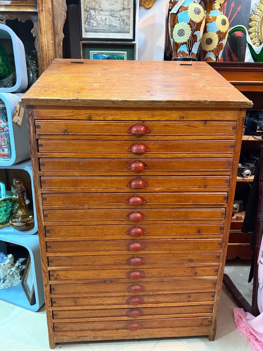 Antig&uuml;edades: ANTIGUO Y FANTASTICO MUEBLE DE IMPRENTA EN MADERA DE PINO - 130X81X57 CM