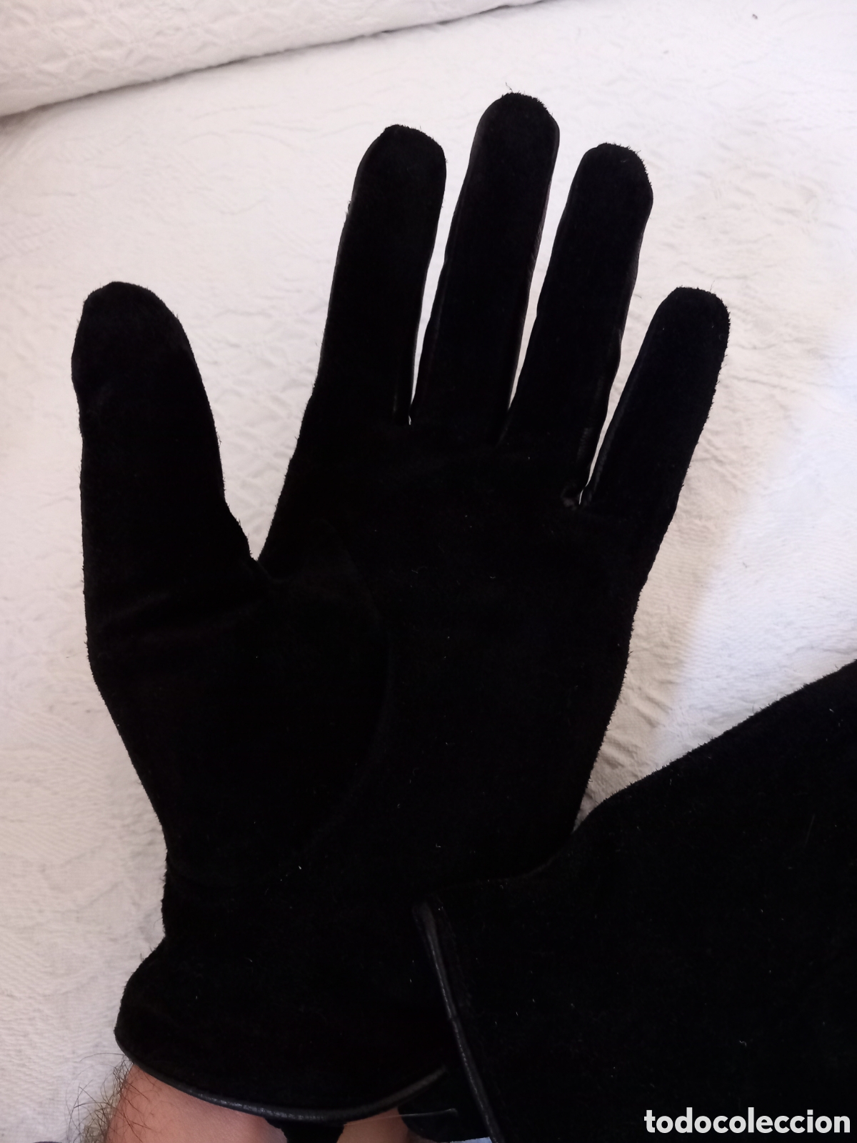 Antig&uuml;edades: Guantes de pekar&iacute; negros - Foto 5