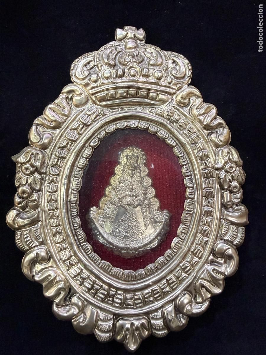 Antig&uuml;edades: ANTIGUO RELICARIO DE ORFEBRERIA CON LA VIRGEN DEL ROCIO DE ALMONTE - MEDIDA 17X13 CM - RELIGIOSO