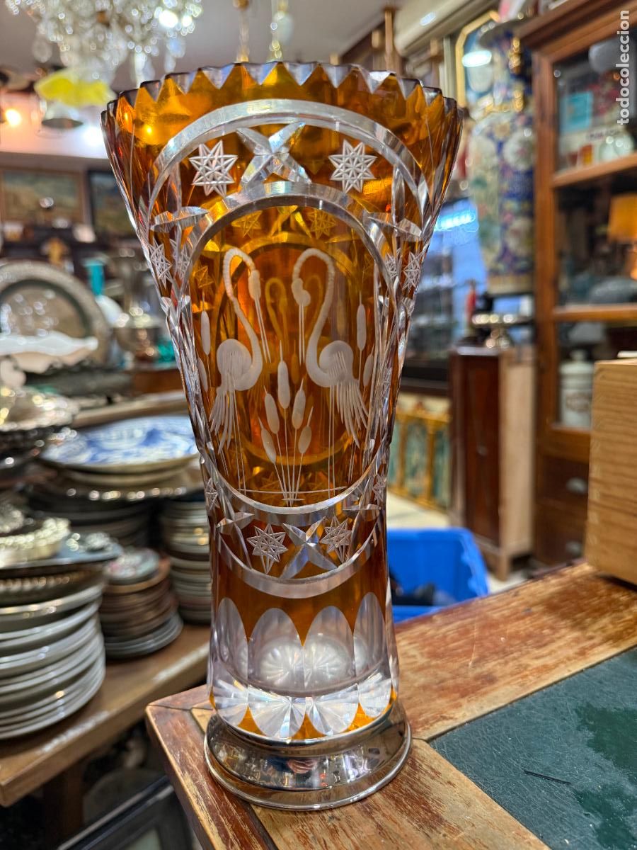 Antig&uuml;edades: FANTASTICO JARRON CRISTAL DE BOHEMIA TALLADO - MEDIDA 27X14 CM