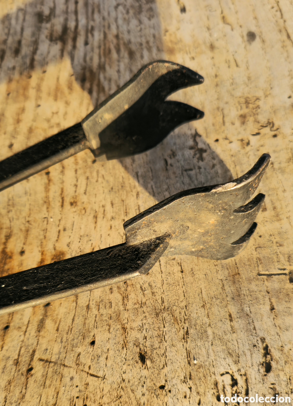 Antig&uuml;edades: Antiguas tenazas forja