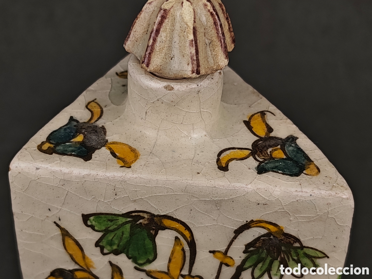 Antig&uuml;edades: Antigua Botella Triangular de Cer&aacute;mica Iran&iacute; Siglo XIX - Foto 4