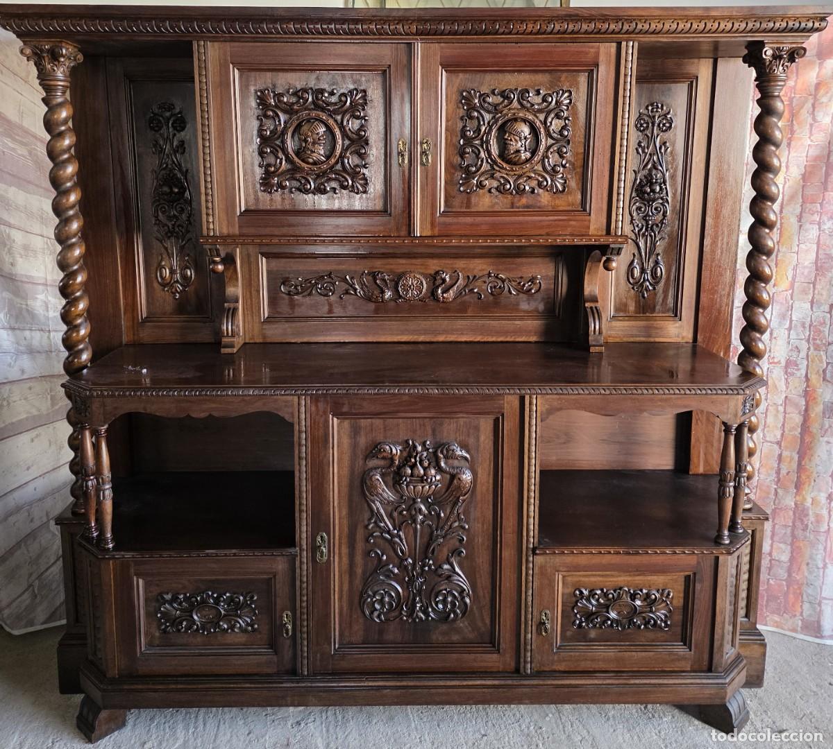 Antig&uuml;edades: Aparador antiguo de madera tallada - Foto 3