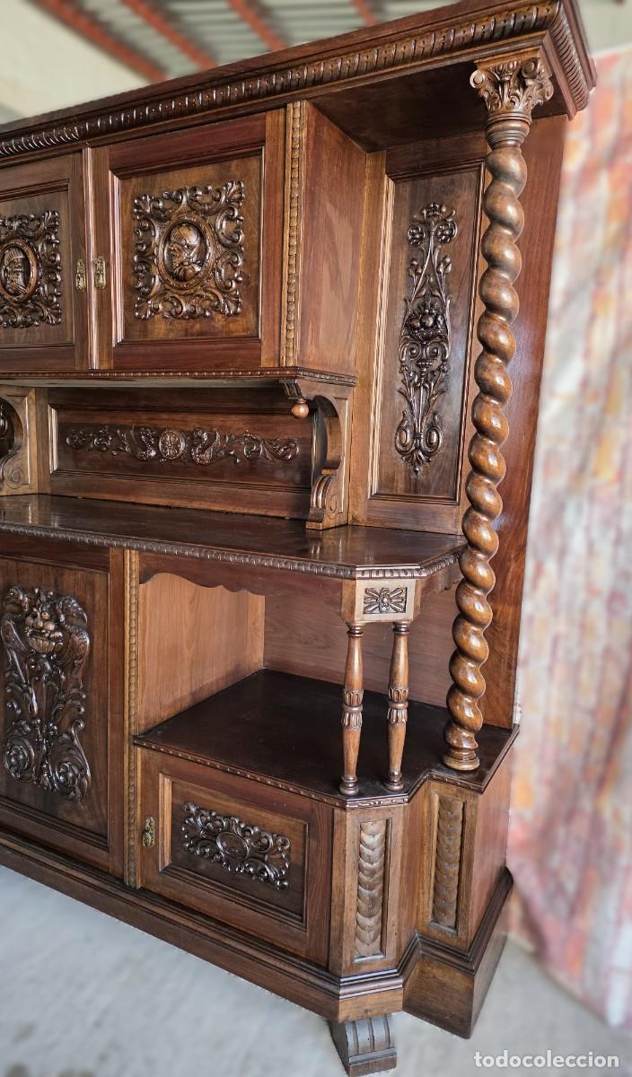 Antig&uuml;edades: Aparador antiguo de madera tallada - Foto 4