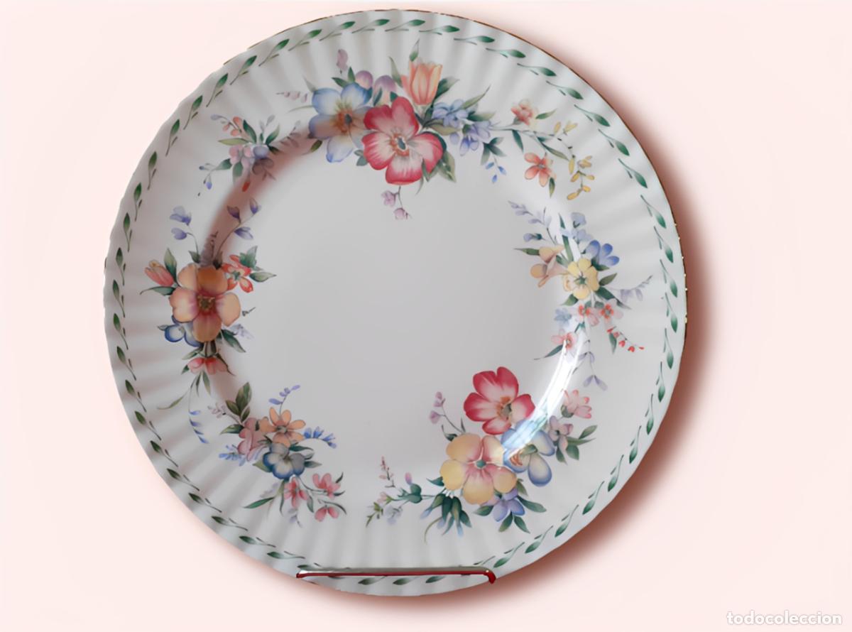 Antig&uuml;edades: Plato llano 26 cm Royal Albert Constance - Foto 2