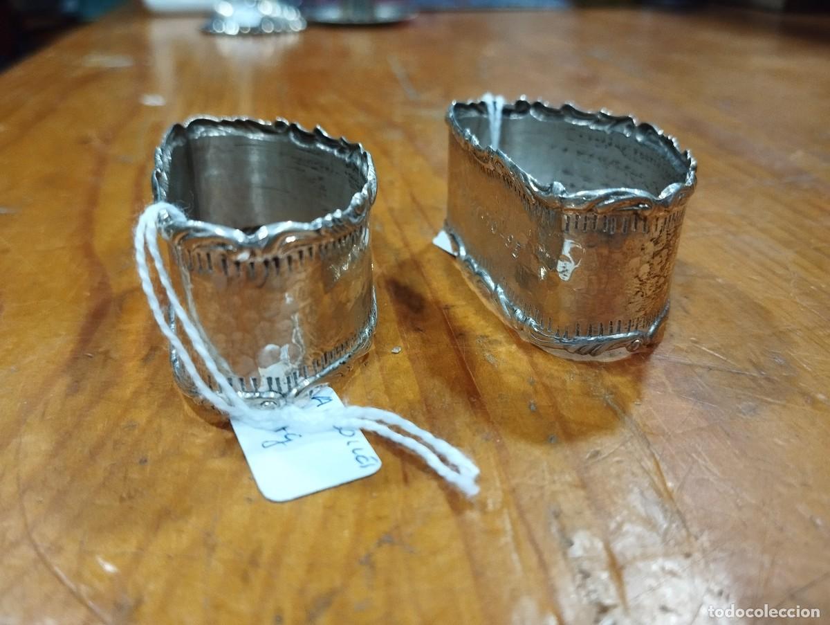 Antig&uuml;edades: DOS 2 ARGOLLAS DE PLATA LABRADA SERVILLETA. - Foto 5