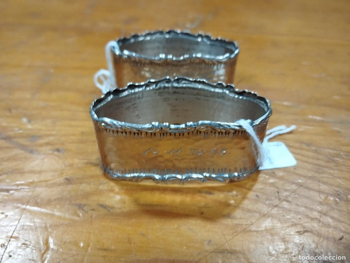 Antig&uuml;edades: DOS 2 ARGOLLAS DE PLATA LABRADA SERVILLETA. - Foto 6