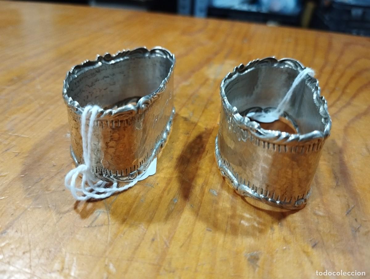 Antig&uuml;edades: DOS 2 ARGOLLAS DE PLATA LABRADA SERVILLETA. - Foto 7