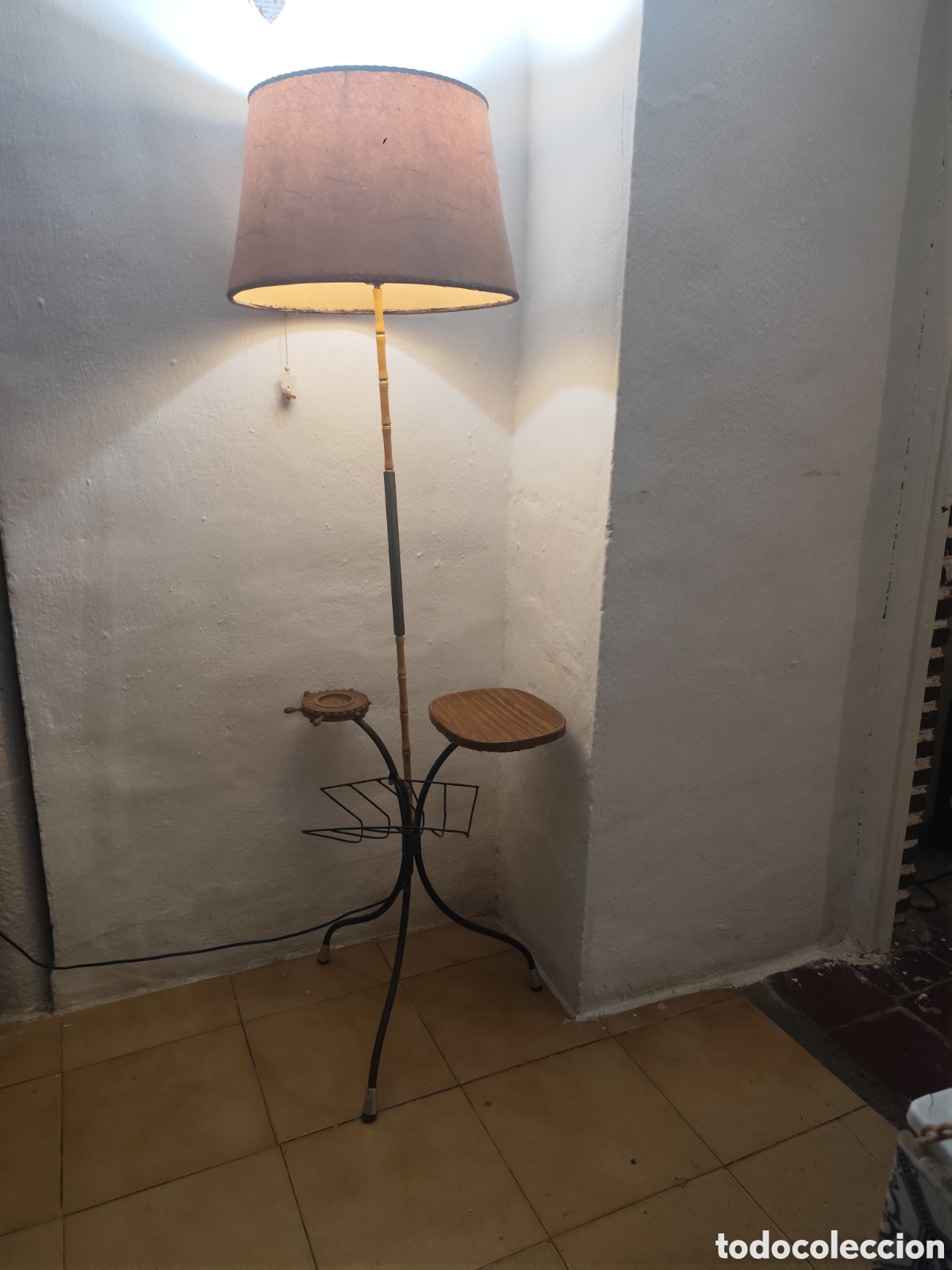 Antig&uuml;edades: Lampara revistero vintage - Foto 2