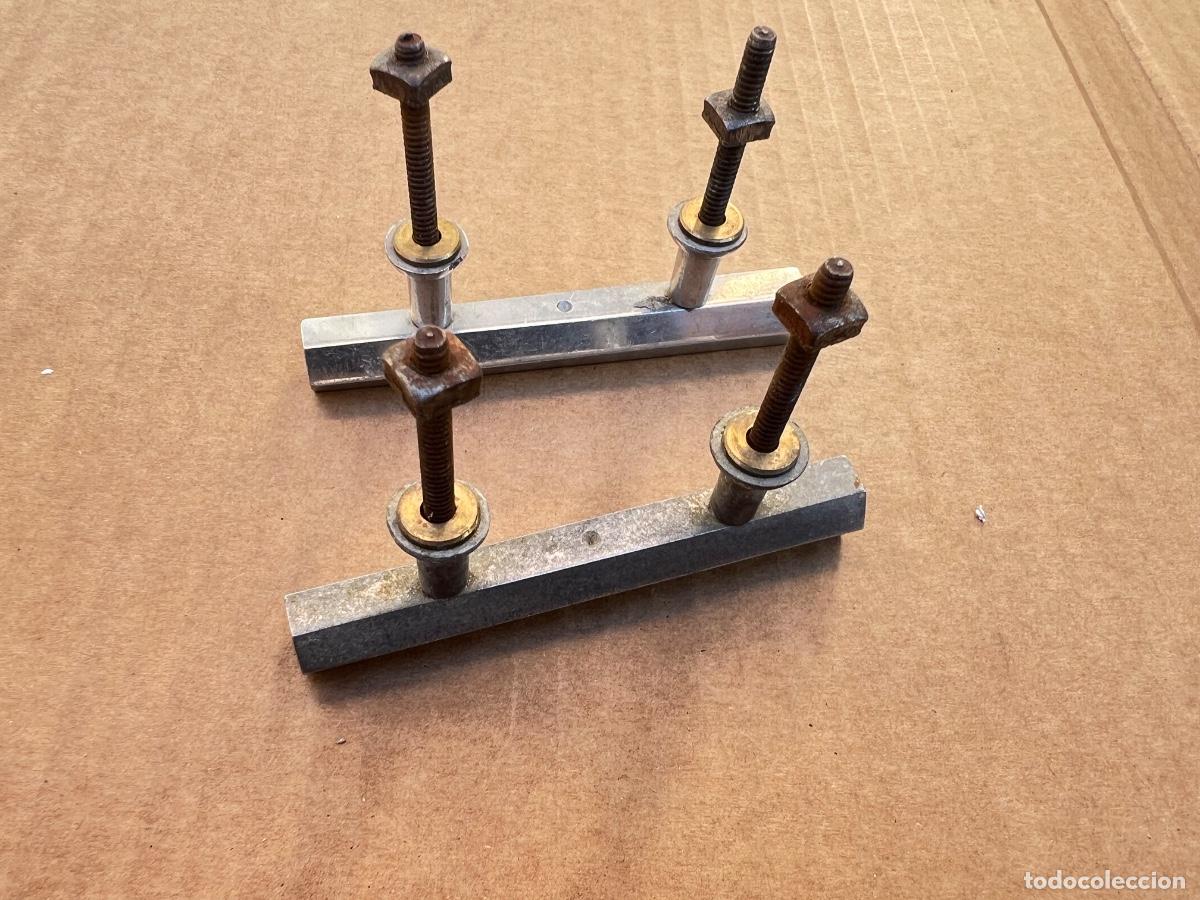 Antig&uuml;edades: 2 tiradores de aluminio - Foto 3