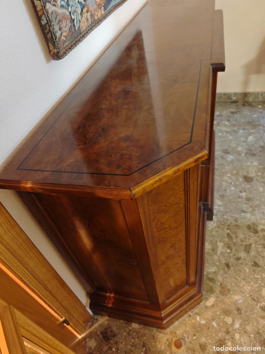 Antig&uuml;edades: Aparador de madera maciza estilo cl&aacute;sico - Foto 2