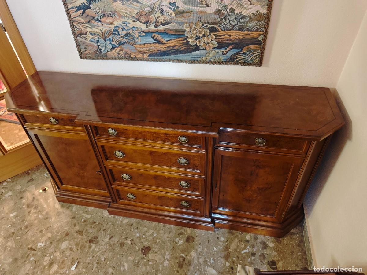 Antig&uuml;edades: Aparador de madera maciza estilo cl&aacute;sico - Foto 3