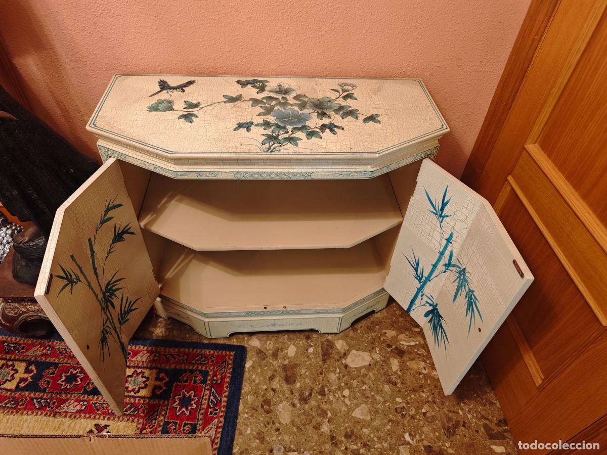 Antig&uuml;edades: C&oacute;moda estilo oriental beige y azul - Foto 1