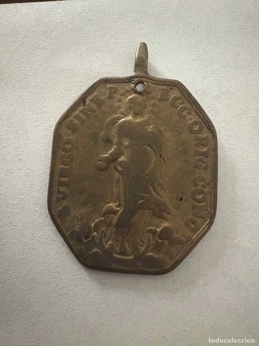 Antig&uuml;edades: Medalla antigua de bronce dedicada a la Inmaculada Concepci&oacute;n. - Foto 1