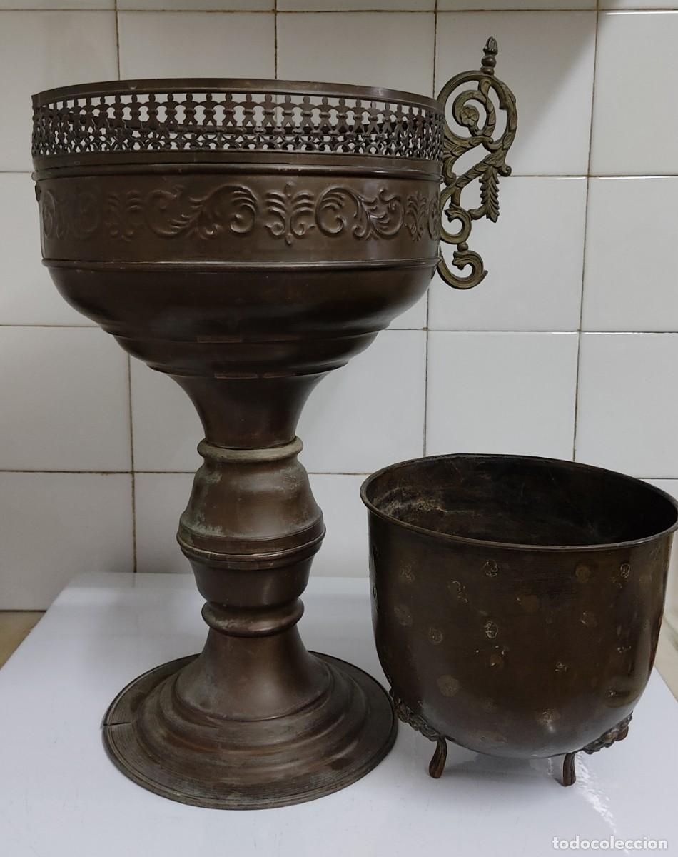 Antig&uuml;edades: Lote de antiguos maceteros estilo romano - Foto 1