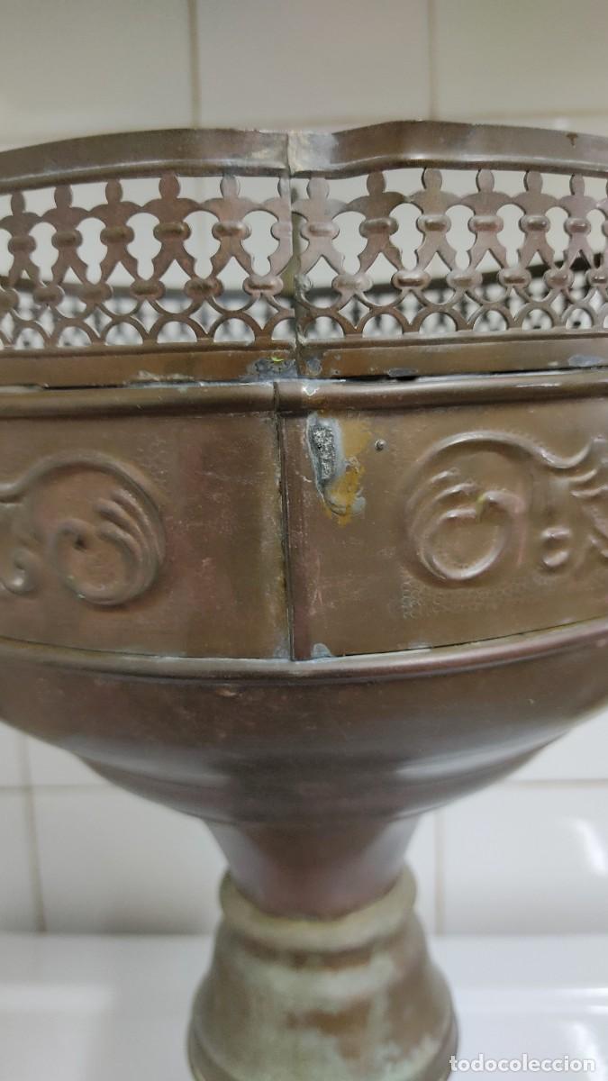 Antig&uuml;edades: Lote de antiguos maceteros estilo romano - Foto 8
