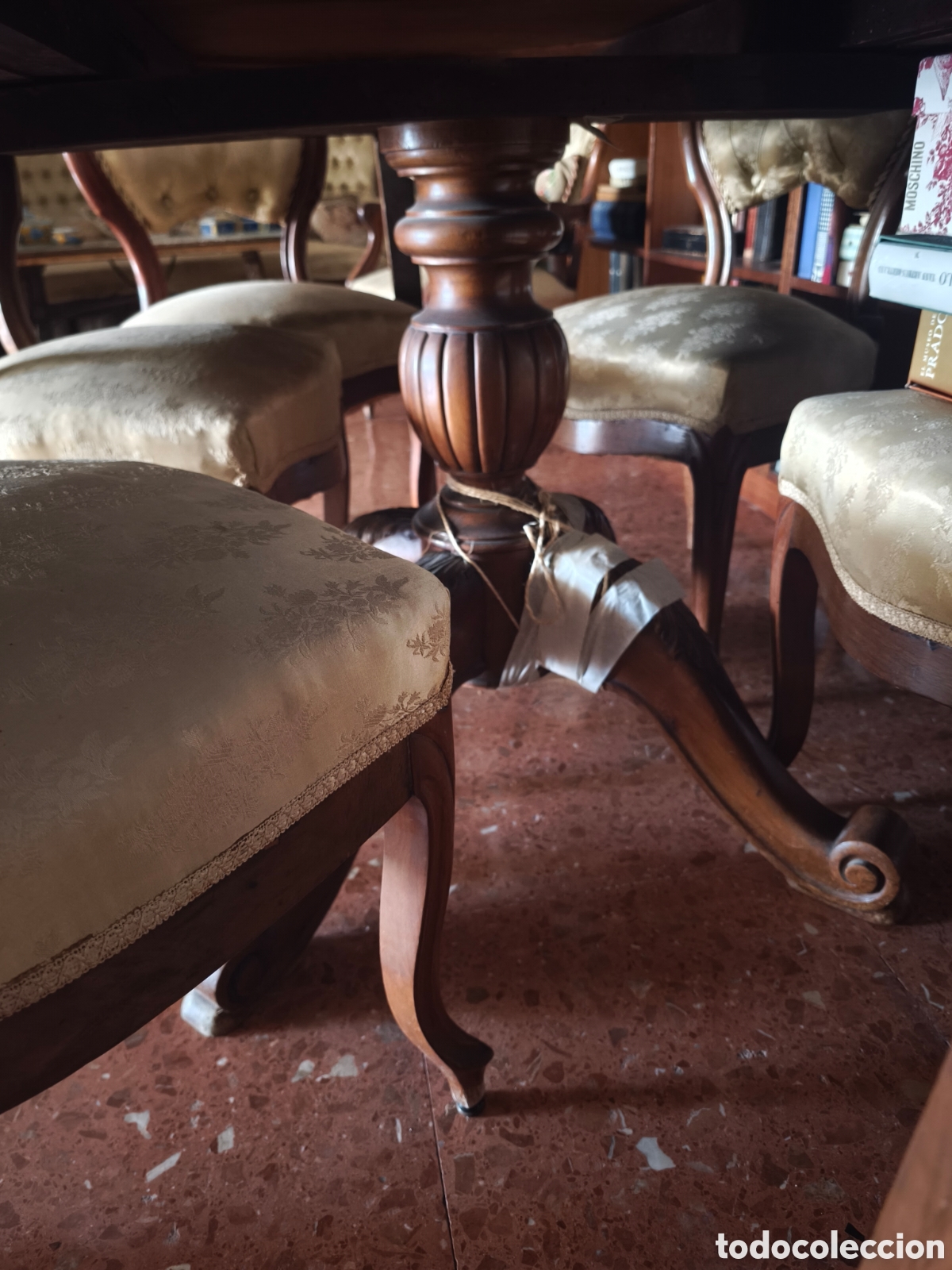 Antig&uuml;edades: Conjunto sal&oacute;n isabelino - Foto 3