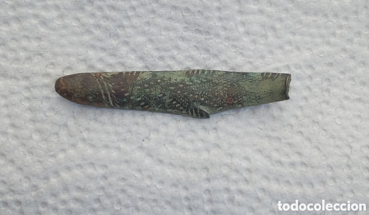 Antig&uuml;edades: FIGURA DE PEZ EN METAL MUY MUY ANTIGUA