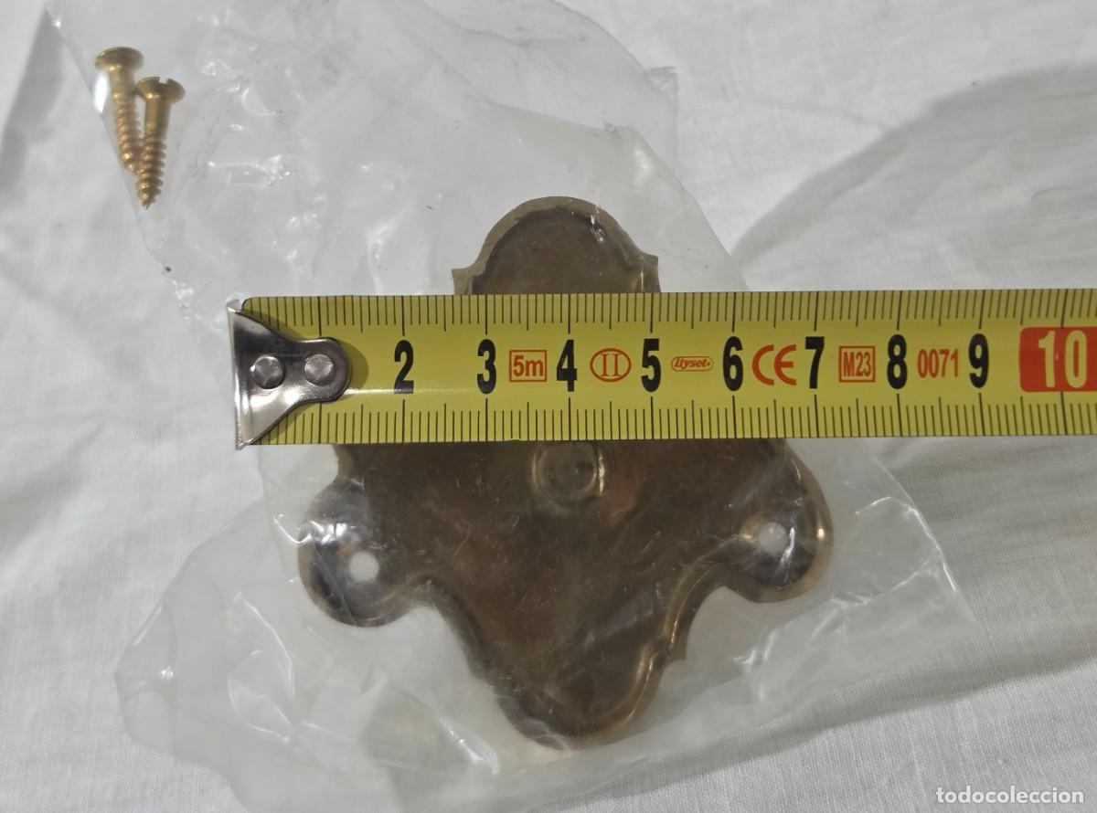 Antig&uuml;edades: 4 apliques perchas de bronce, nuevos - Foto 16