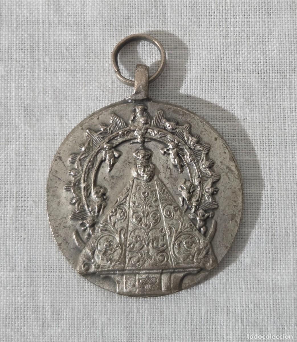 Antig&uuml;edades: Medalla de nuestra se&ntilde;ora del prado, 1957 - Foto 1