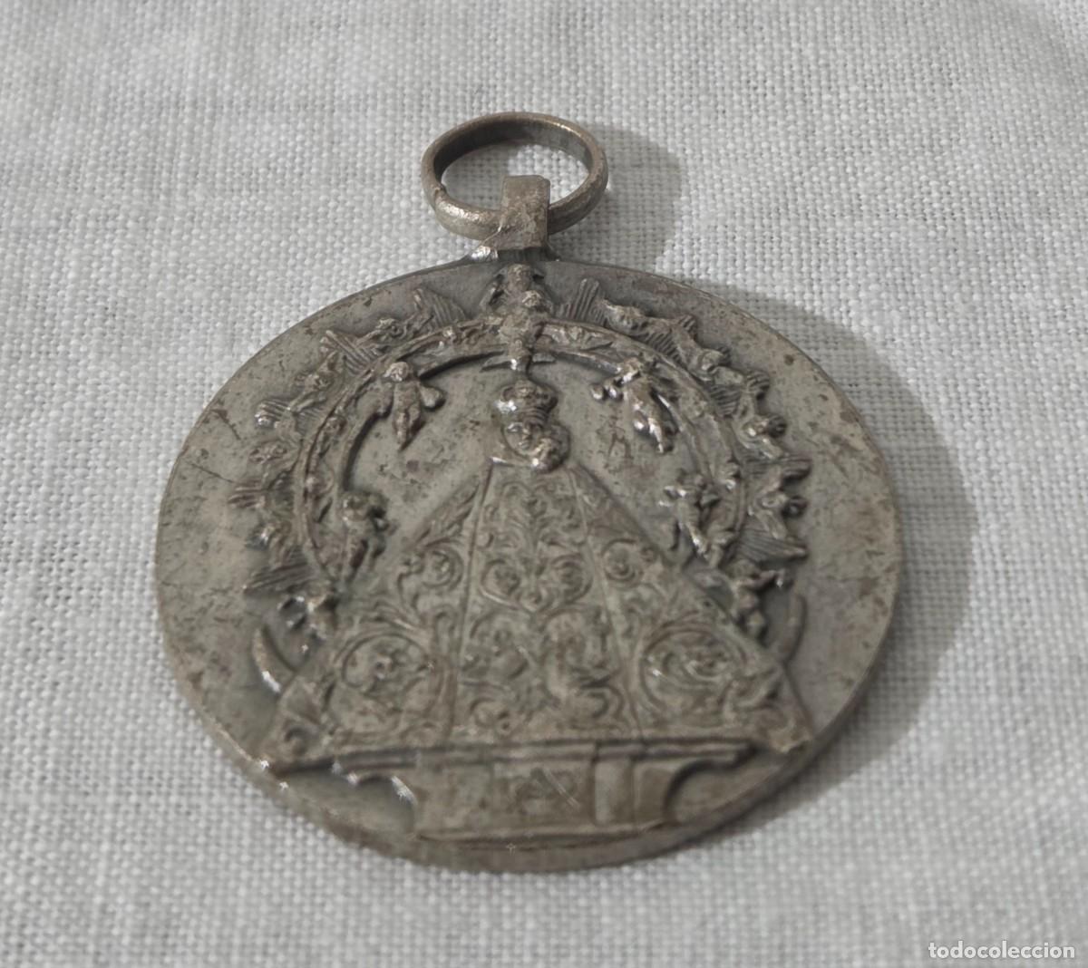 Antig&uuml;edades: Medalla de nuestra se&ntilde;ora del prado, 1957 - Foto 2
