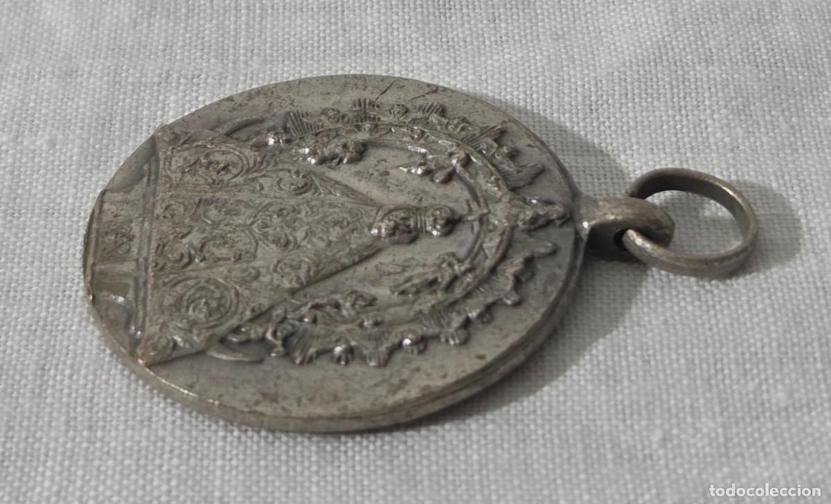 Antig&uuml;edades: Medalla de nuestra se&ntilde;ora del prado, 1957 - Foto 3