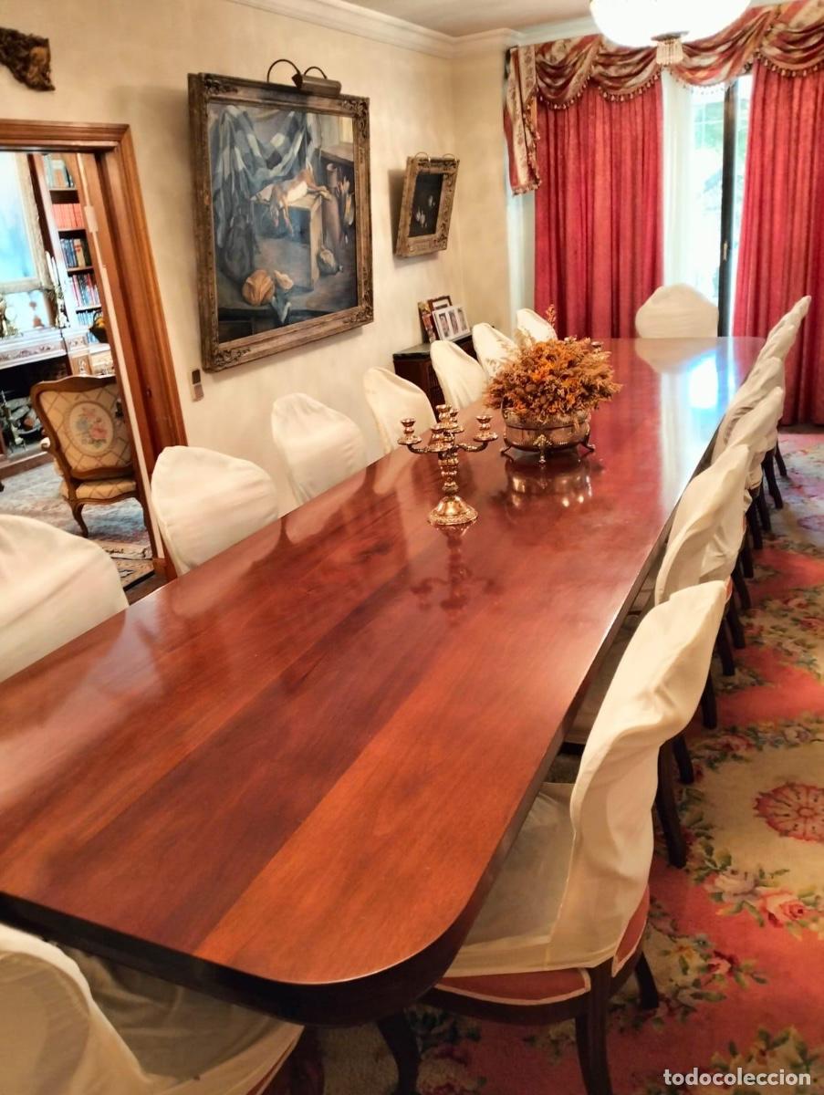 Antig&uuml;edades: Conjunto excepcional de comedor para 16 comensales - Foto 2