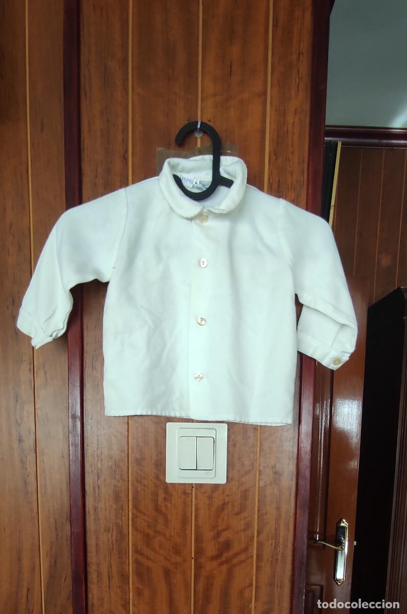 Antiquit&eacute;s: CAMISETA BLANCA DE PILI CARRERA PARA BEB&Eacute;. TALLA 12 MESES.
