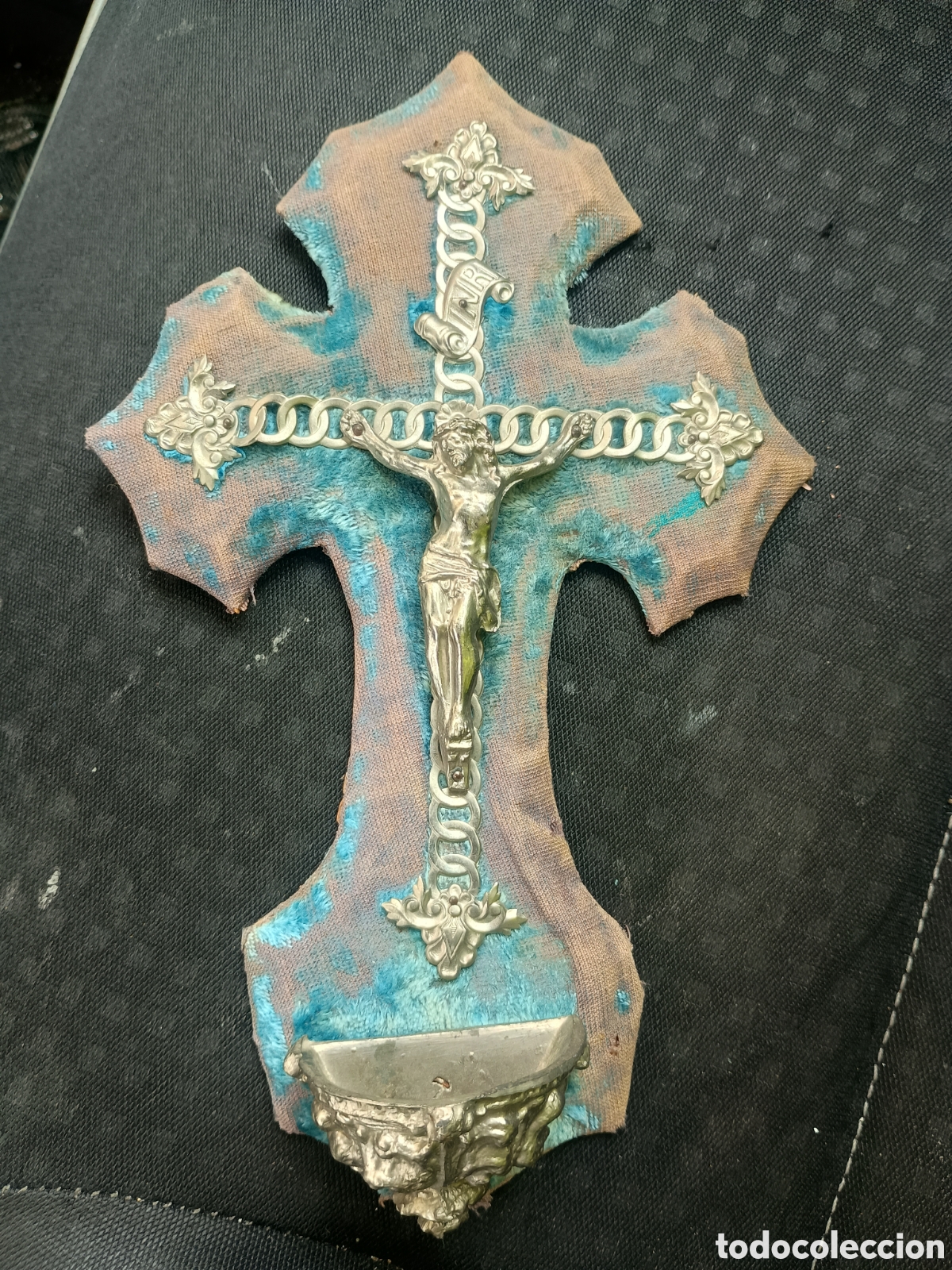 Antig&uuml;edades: Benditera azul terciopelo - Foto 1