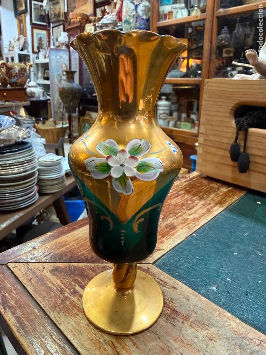 Antig&uuml;edades: PRECIOSO VIOLETEROCRISTAL DE BOHEMIA Y PINTADO A MANO - MEDIDA 17 CM