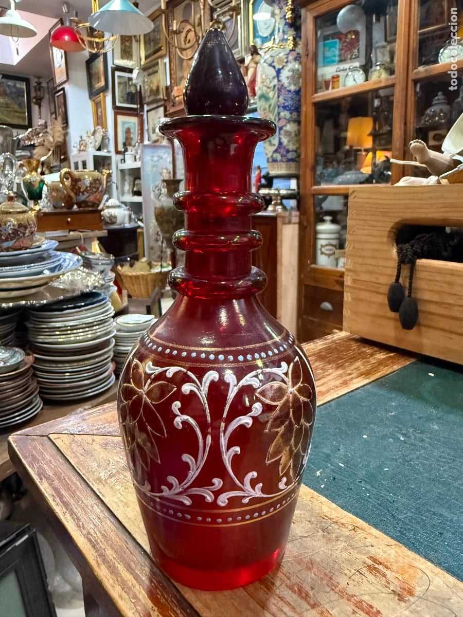 Antig&uuml;edades: ANTIGUA BOTELLA DE CRISTAL Y PINTADO A MANO - MEDIDA TOTAL 21 CM