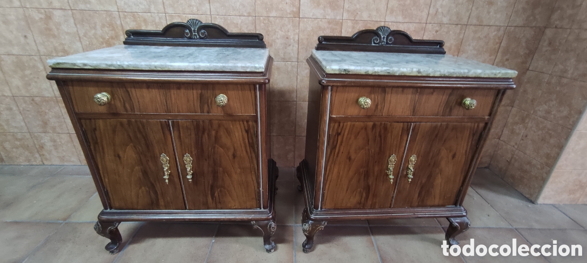 Antig&uuml;edades: Pareja de mesitas de noche - Foto 11