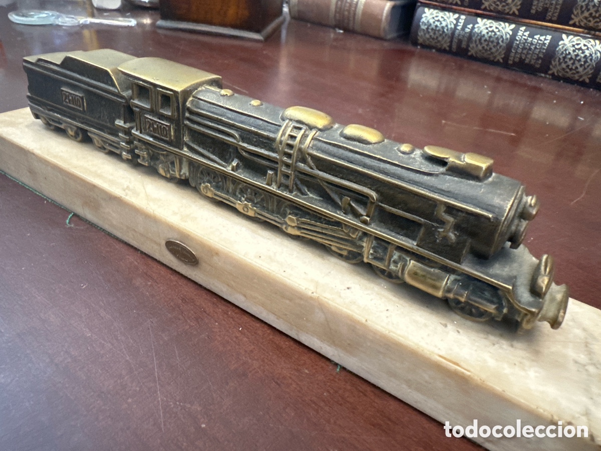 Antig&uuml;edades: ANTIGUA LOCOMOTORA DE TREN BRONCE FUNDIDO 21-110 CON PLACA ALFREDO IGLESIAS