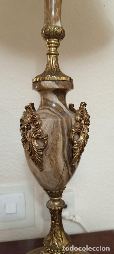 Antig&uuml;edades: Lampara antigua de bronce y m&aacute;rmol - Foto 2