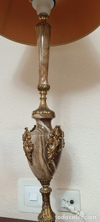 Antig&uuml;edades: Lampara antigua de bronce y m&aacute;rmol - Foto 3